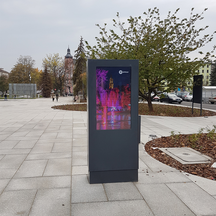 Plac Jana Pawła II w Opolu_galeria2 Solix.pl - Digital Signage dla urzędów i banków, solix, Solix