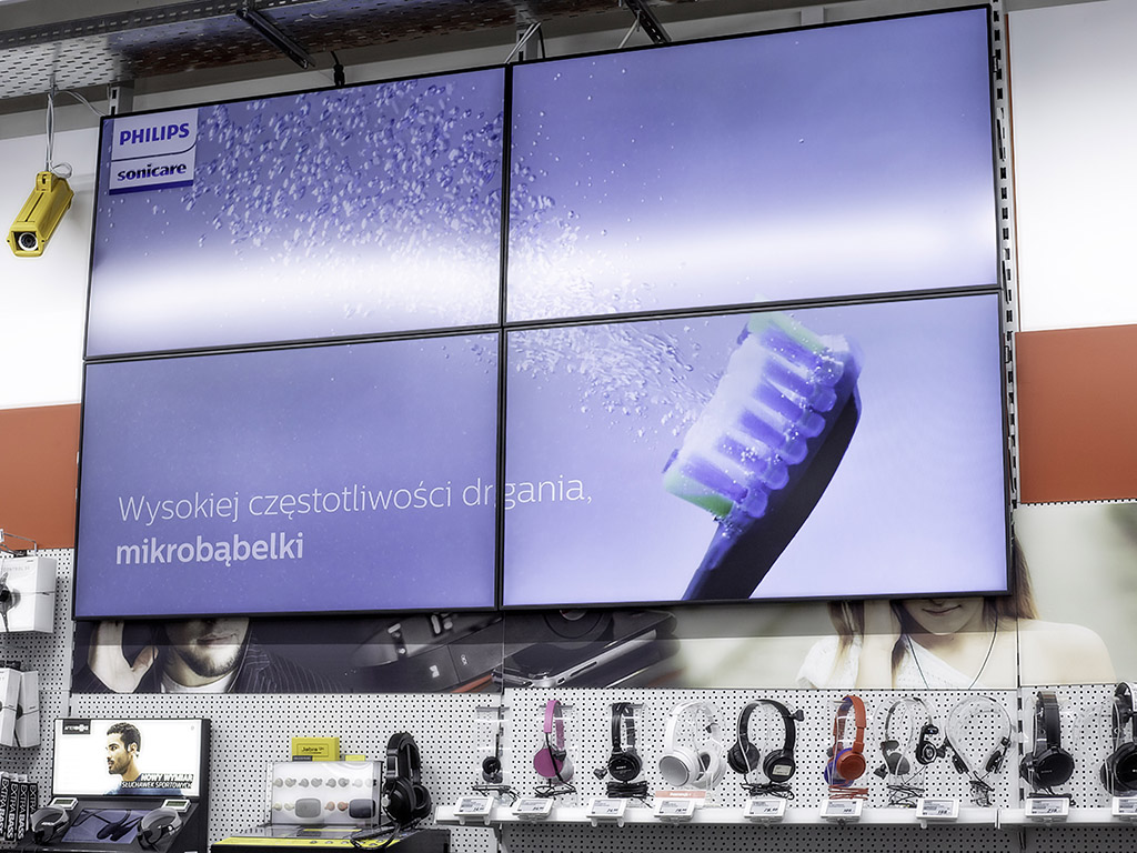 Solix.pl - videowall - Media Markt