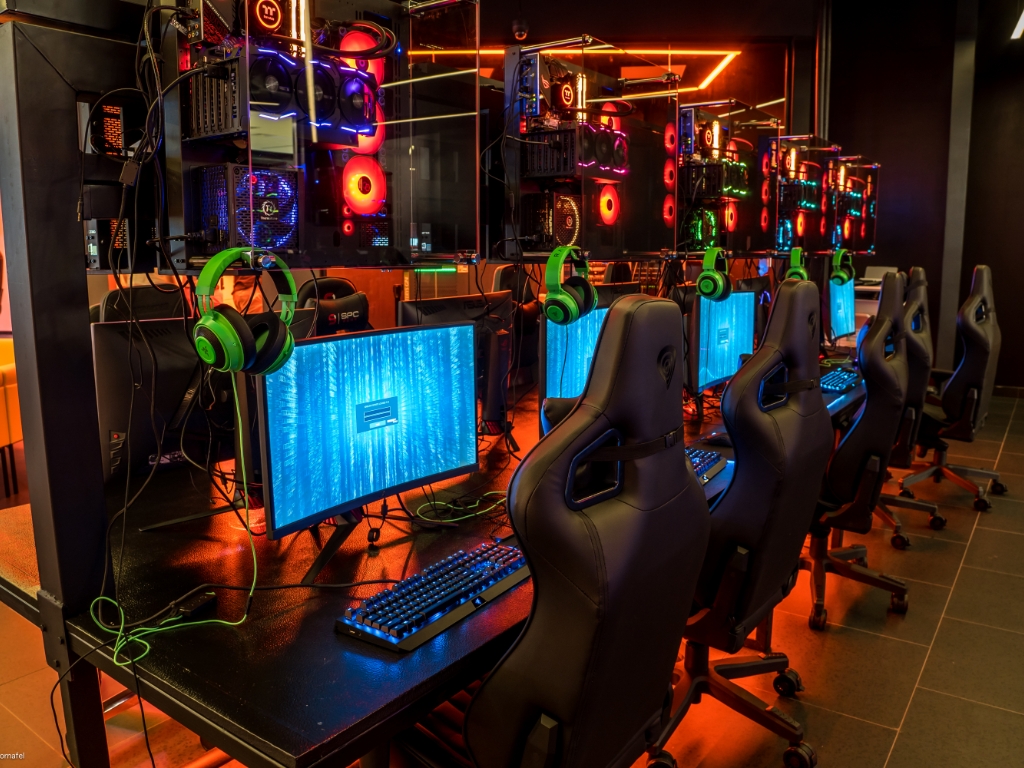 Solix.pl - ściana wideo, videowall, tablety - Kinguin