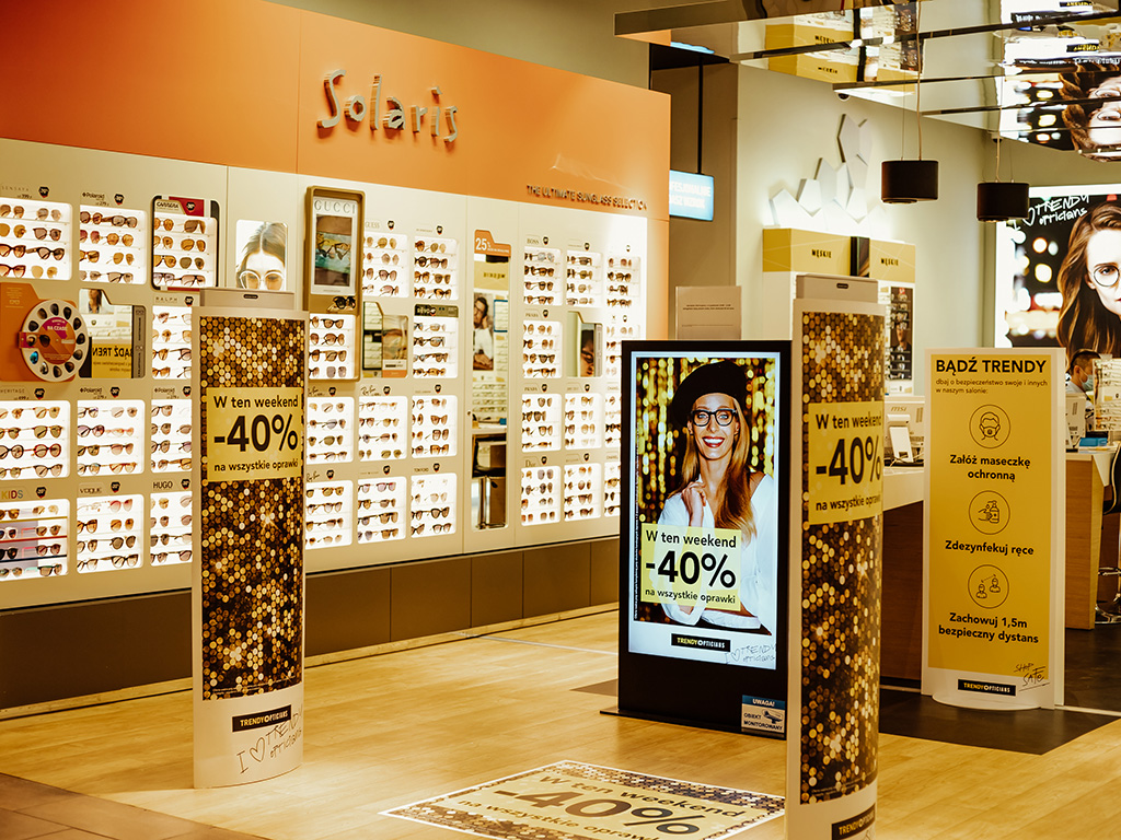 Solix.pl - monitor do witryny, ekran witrynowy - Vision Express