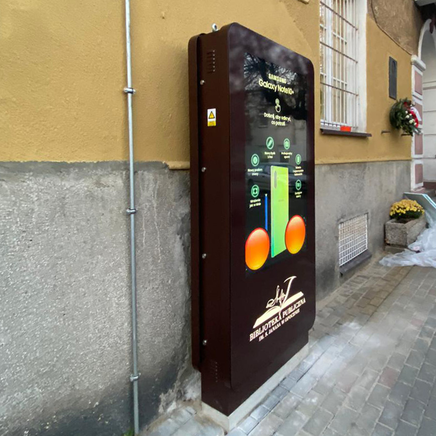 SOLIX realizacje Opoczno_Biblioteka_ (1) Solix.pl - Digital Signage dla urzędów i banków, solix, Solix